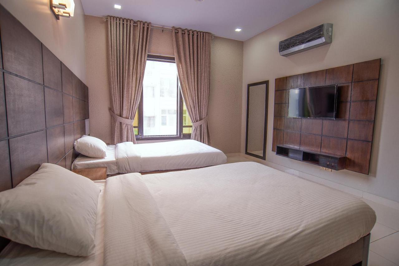 ฮิลล์ไซด์โฮมส์ Hotel การาจี ภายนอก รูปภาพ