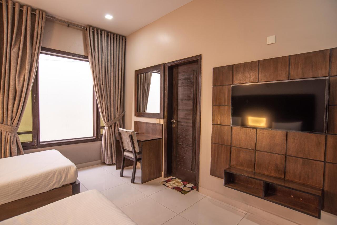 ฮิลล์ไซด์โฮมส์ Hotel การาจี ภายนอก รูปภาพ